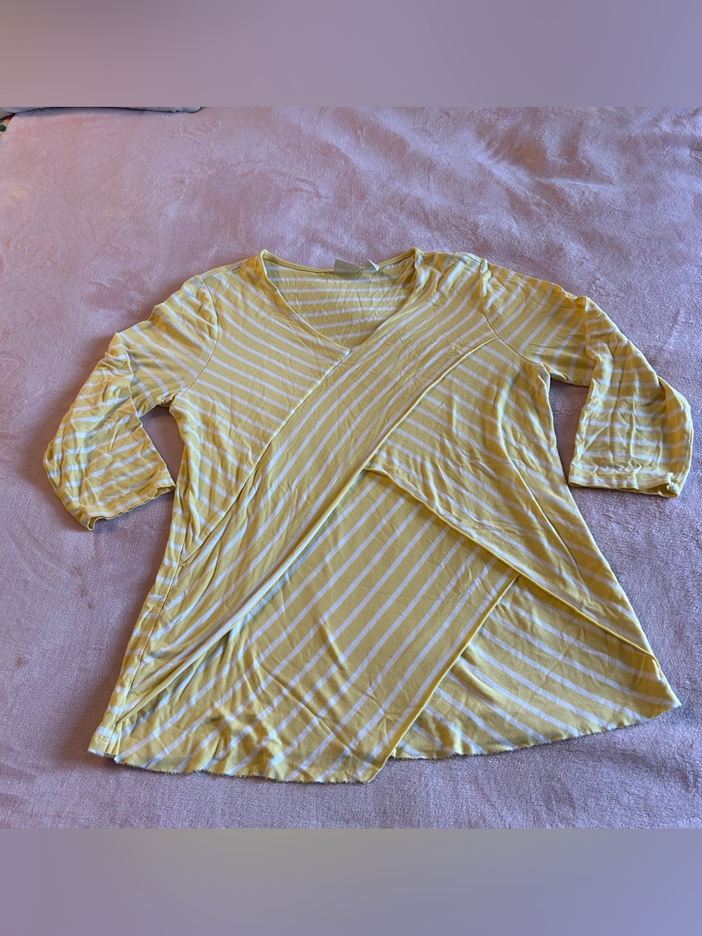 Chico’s layered yellow and white striped v-neck 3/4 sleeve top size M preppy